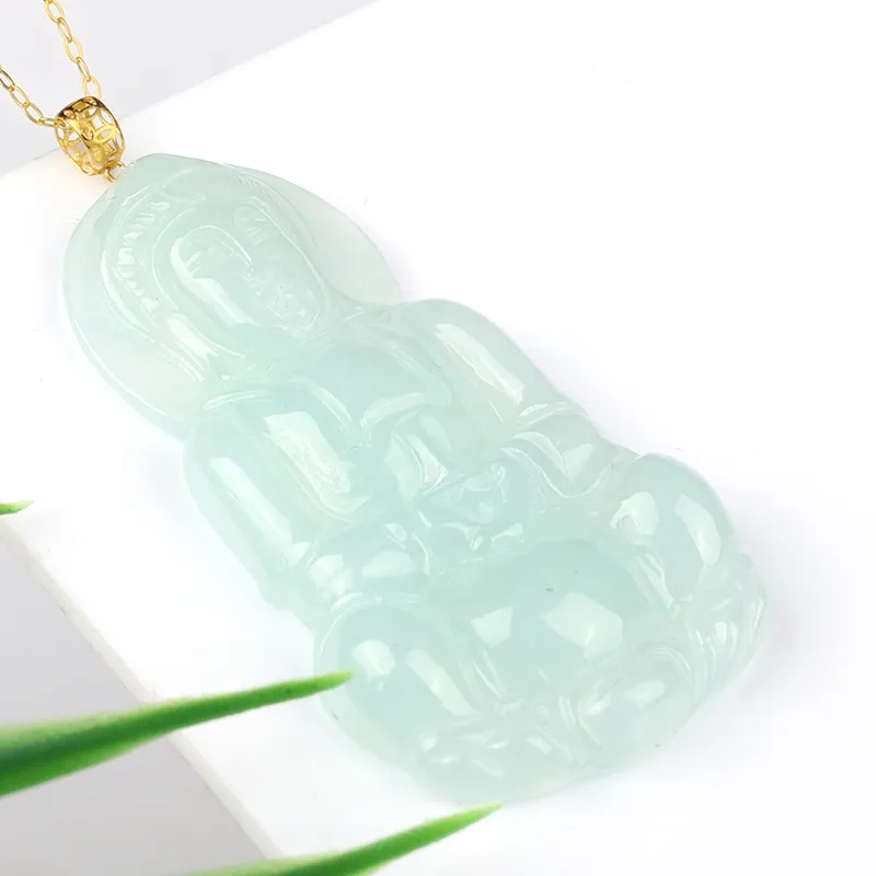 Yi Zhen Ge Ice Glutinous Jadeite Pendants Unisex-2