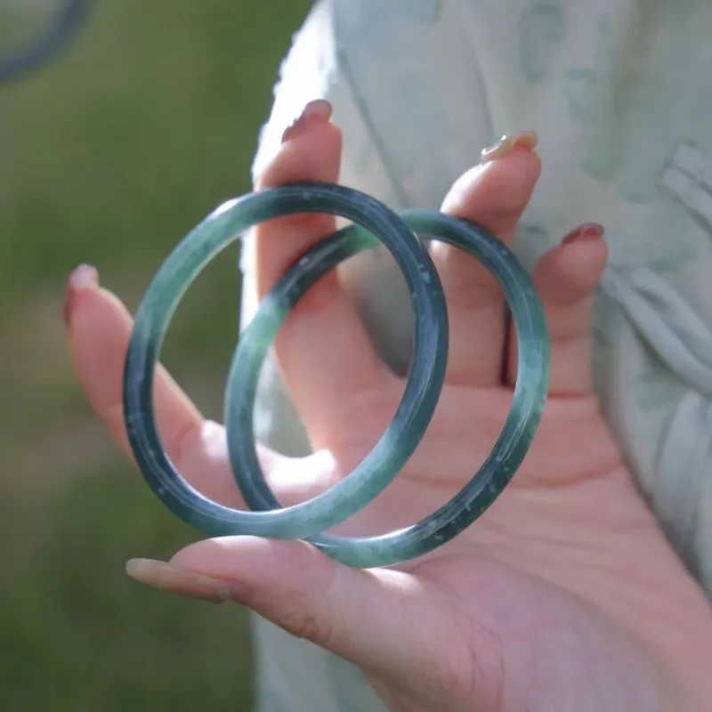 Yi Zhen Ge Glutinous Jade Jadeite Bangles Women's-2