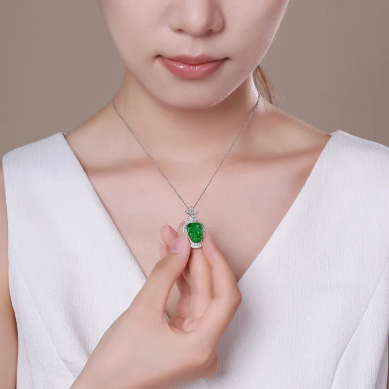 With The Heart Of The Jade Glutinous Jade Jadeite Necklaces Women's-2