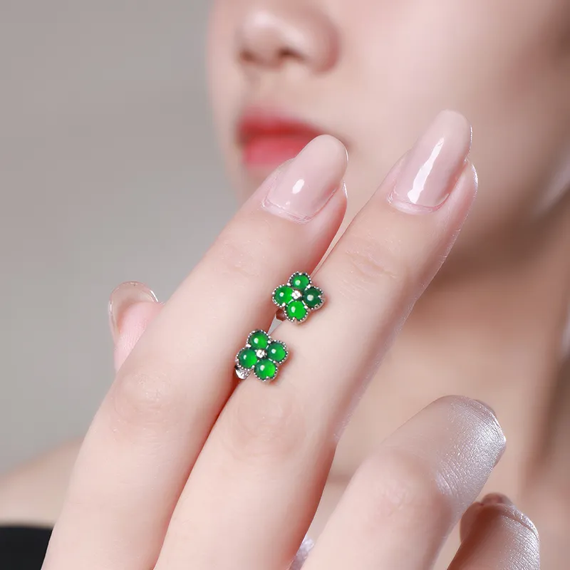 With The Heart Of The Jade Glutinous Jade Jadeite Stud Earrings Women's-2