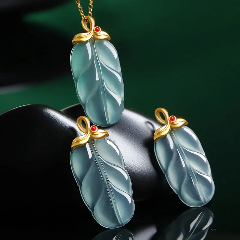With The Heart Of The Jade Glutinous Jade Jadeite Necklaces Women's-6