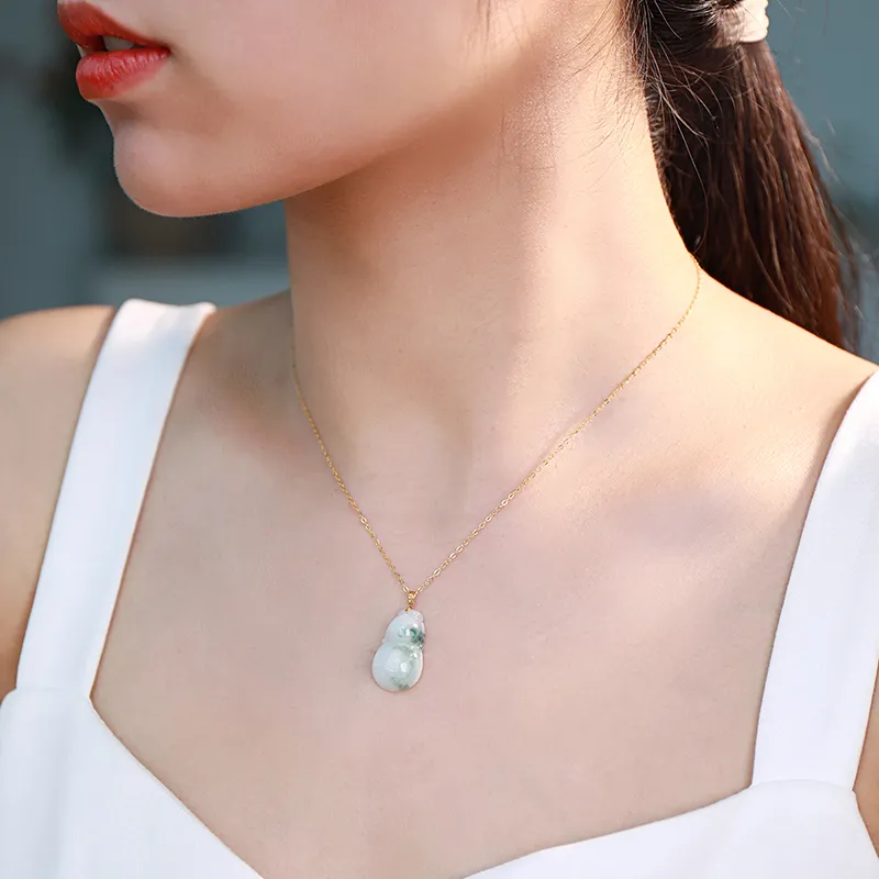 With The Heart Of The Jade Glutinous Jade Jadeite Necklaces Women's-3