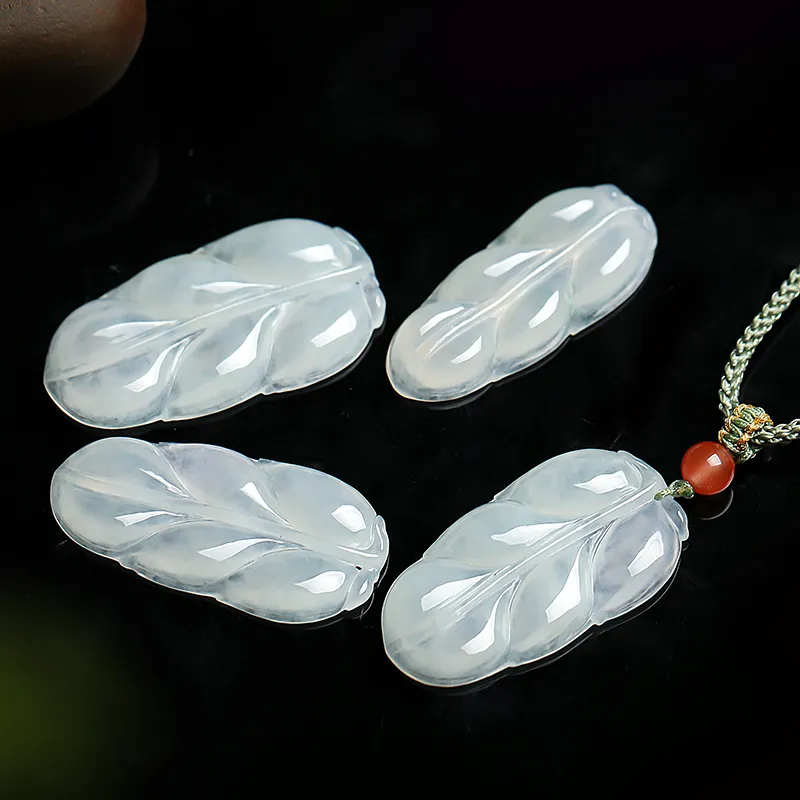 With The Heart Of The Jade Ice Glutinous Jadeite Necklaces Unisex-5