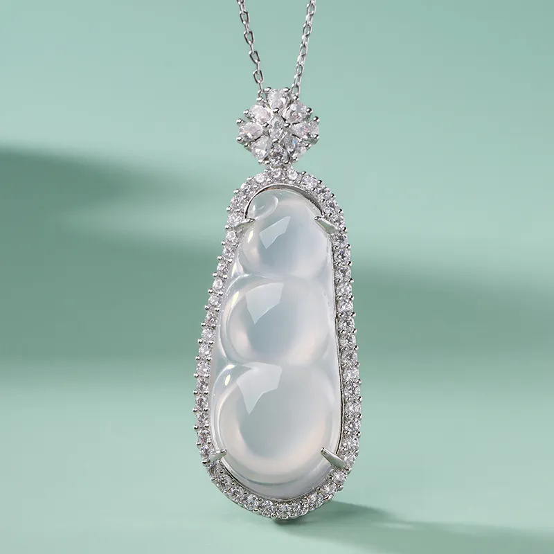 With The Heart Of The Jade Chalcedony Necklaces Women's-1