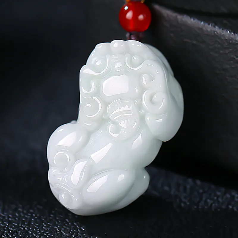 With the heart of the jade Jadeite Necklaces Unisex Auspicious Beast Chinese Auspicious Animal-2