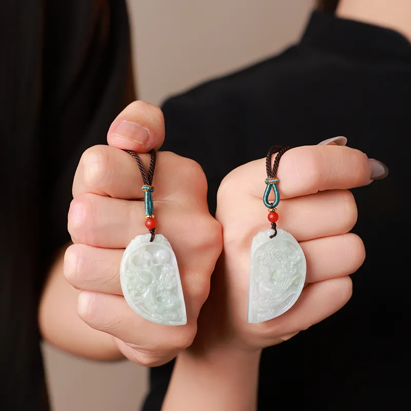 With The Heart Of The Jade Glutinous Jade Necklaces Unisex-4