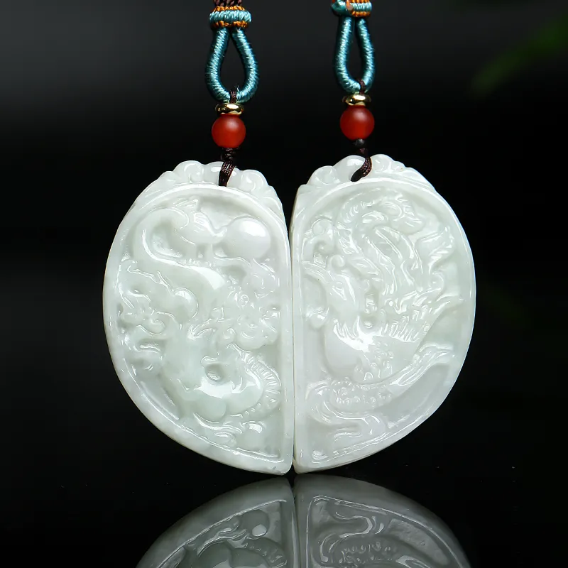 With The Heart Of The Jade Glutinous Jade Necklaces Unisex-1