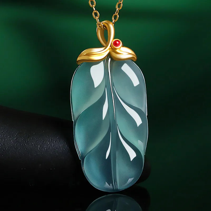 With The Heart Of The Jade Glutinous Jade Jadeite Necklaces Women's-1