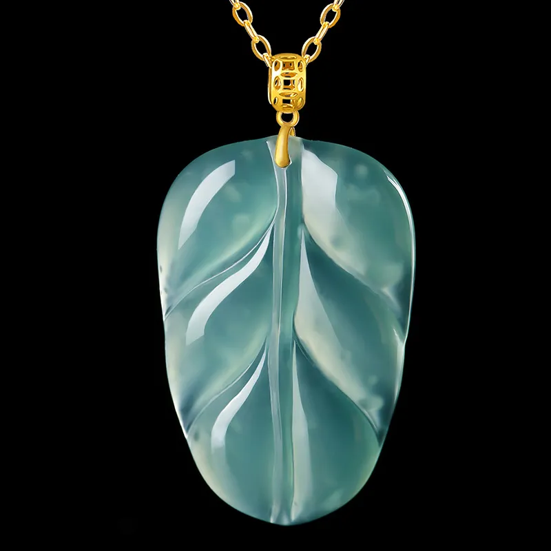 With The Heart Of The Jade Glutinous Jade Jadeite Necklaces Women's-4