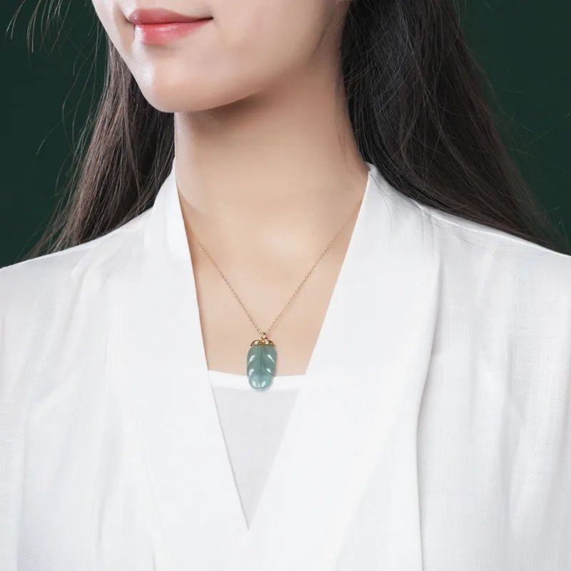 With The Heart Of The Jade Glutinous Jade Jadeite Necklaces Women's-2
