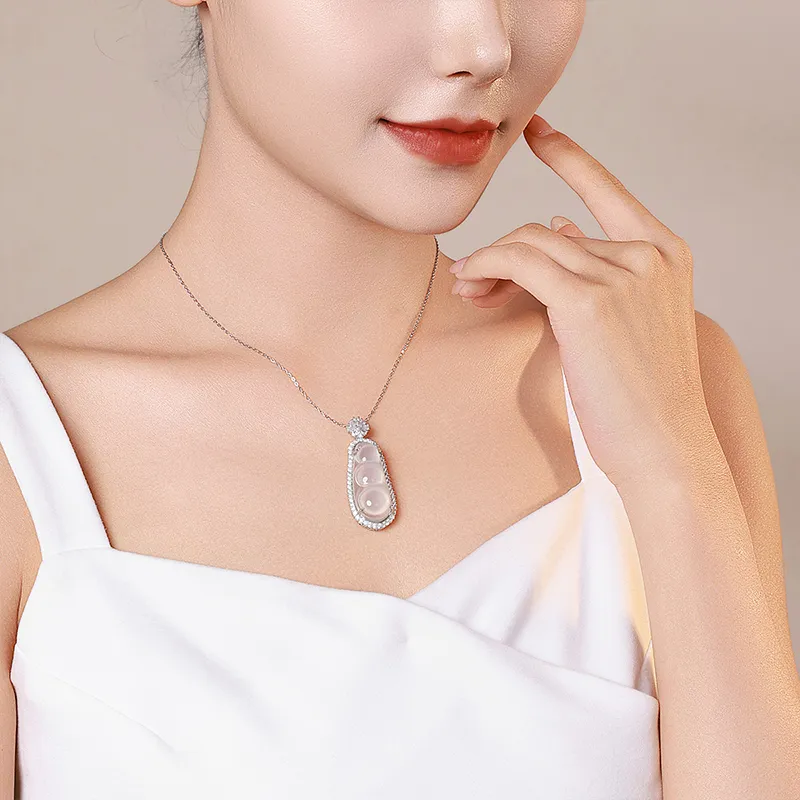 With The Heart Of The Jade Chalcedony Necklaces Women's-2