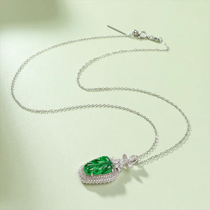 With The Heart Of The Jade Glutinous Jade Jadeite Necklaces Women's-5