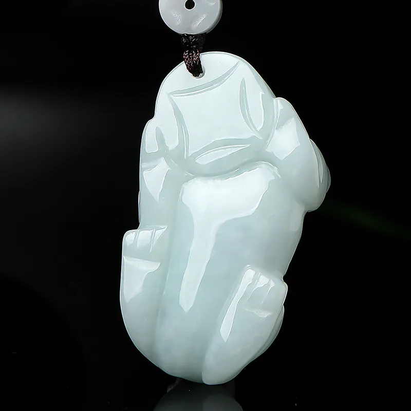 With The Heart Of The Jade Glutinous Jade Necklaces Unisex-4
