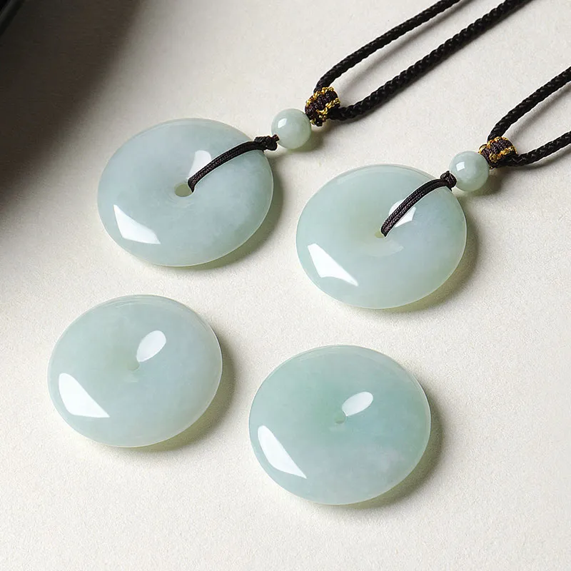 With The Heart Of The Jade Bean Type Jadeite Unisex-4