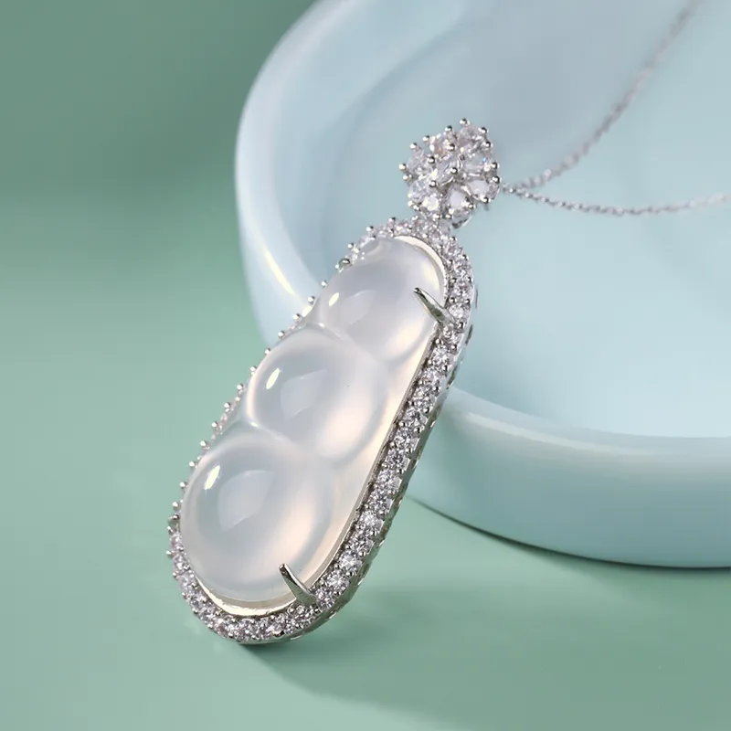 With The Heart Of The Jade Chalcedony Necklaces Women's-6