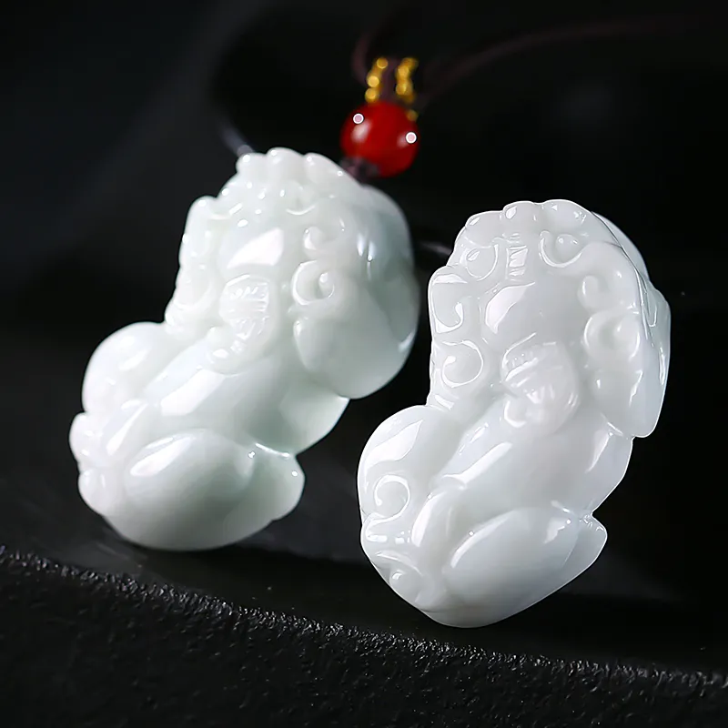 With the heart of the jade Jadeite Necklaces Unisex Auspicious Beast Chinese Auspicious Animal-8