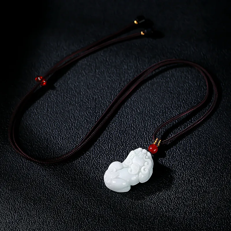 With the heart of the jade Jadeite Necklaces Unisex Auspicious Beast Chinese Auspicious Animal-6