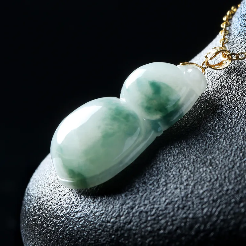 With The Heart Of The Jade Glutinous Jade Jadeite Necklaces Women's-5