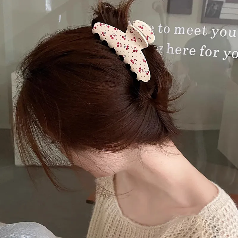 ZANC Acrylic Hair Clips Women's-5