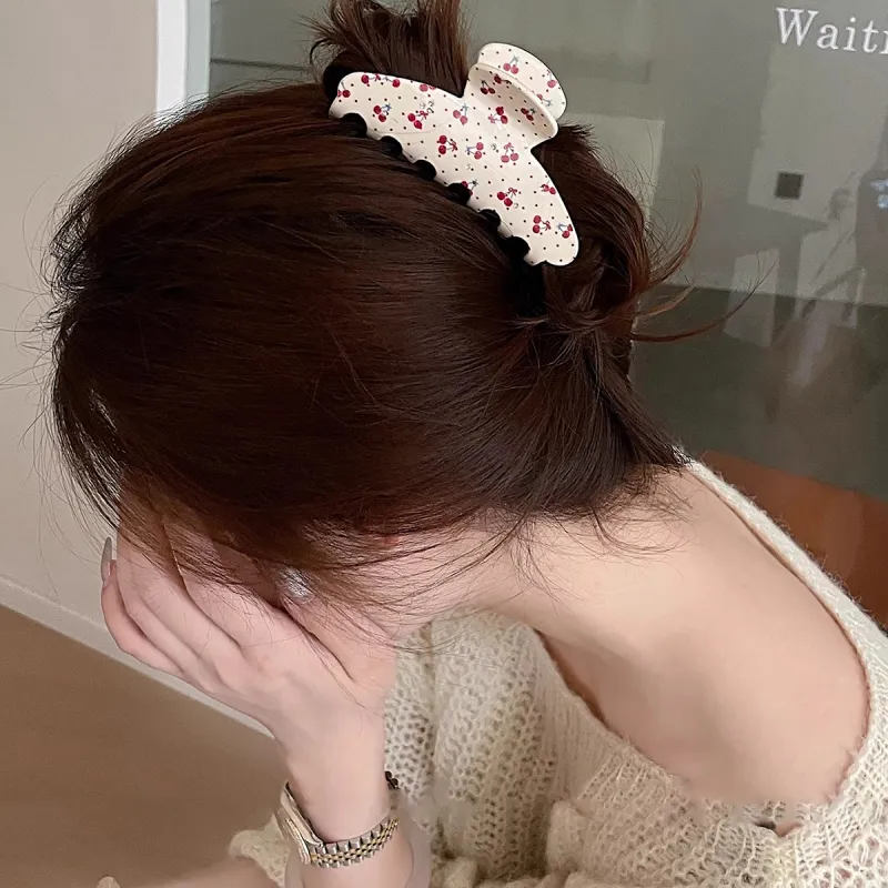 ZANC Acrylic Hair Clips Women's-4