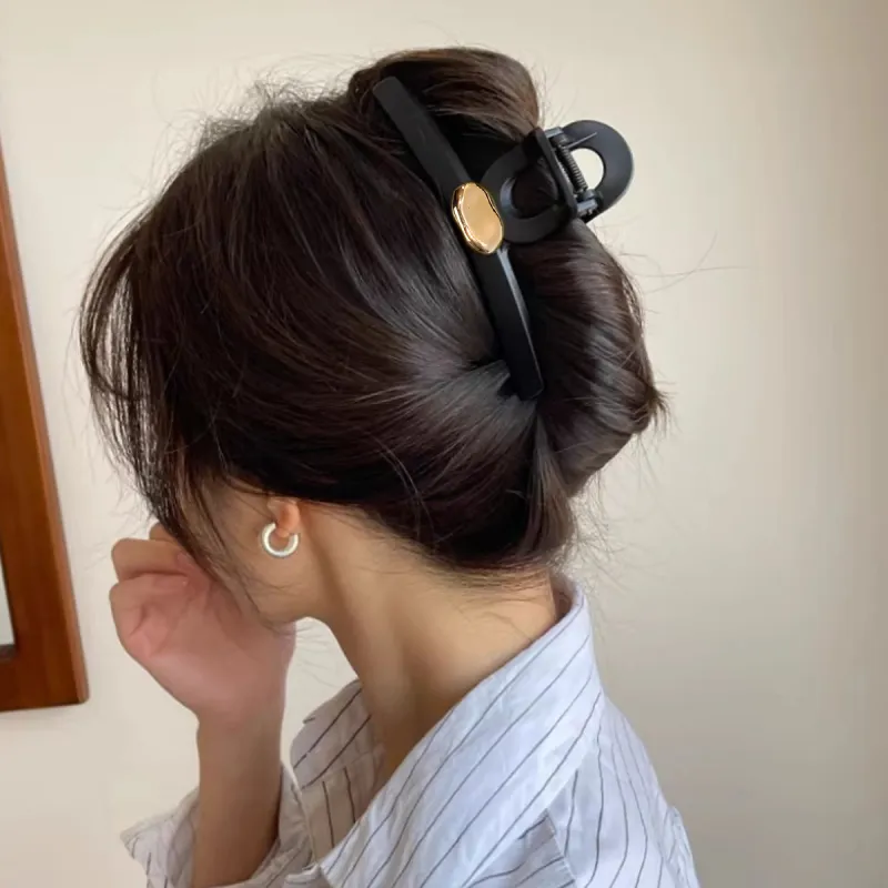ZANC Acrylic Hair Clips Women's-5