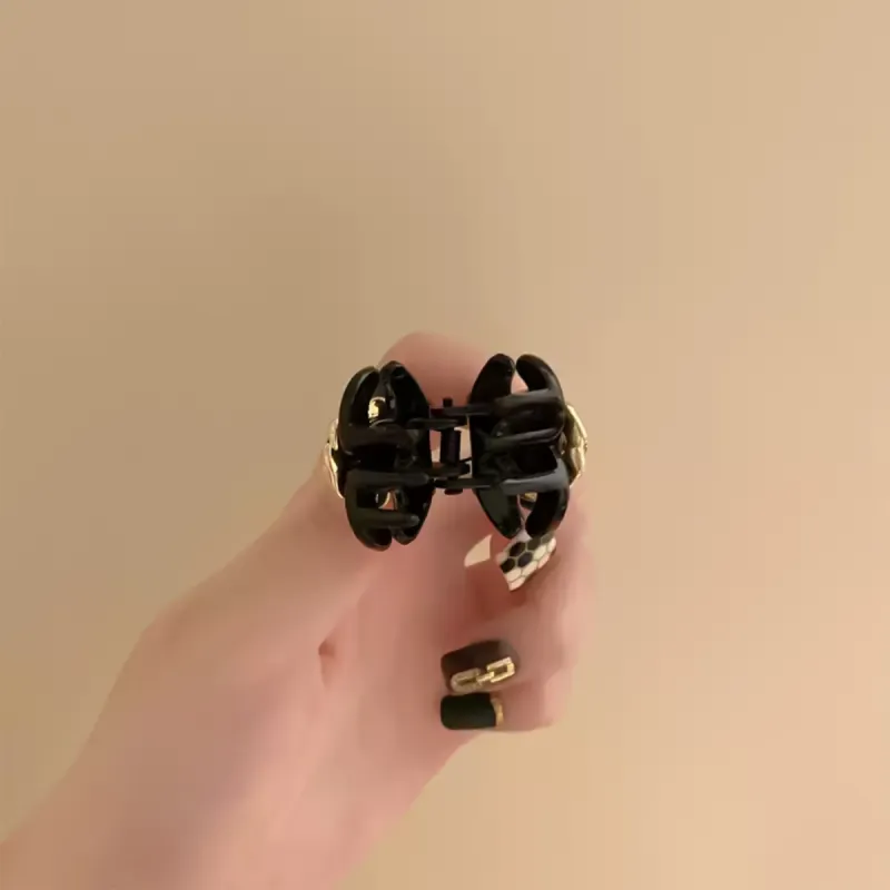 ZANC Acrylic Hair Clips Women's Black White-18