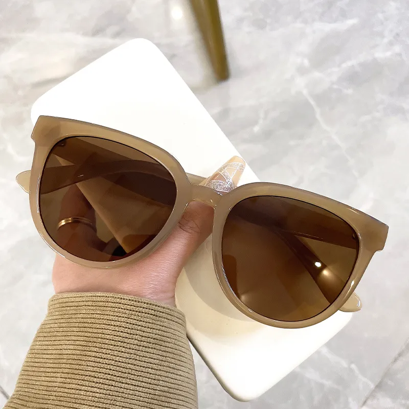 Cranta Komeia PC Oval Sunglasses Women's-7
