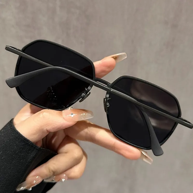 Cranta Komeia Metal Sunglasses Unisex-4
