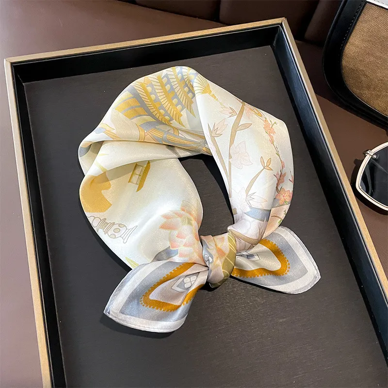 Cranta Komeia Silk Scarves Women's-1