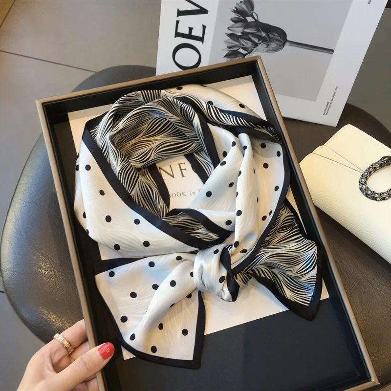 Cranta Komeia Silk Scarves Women's-2