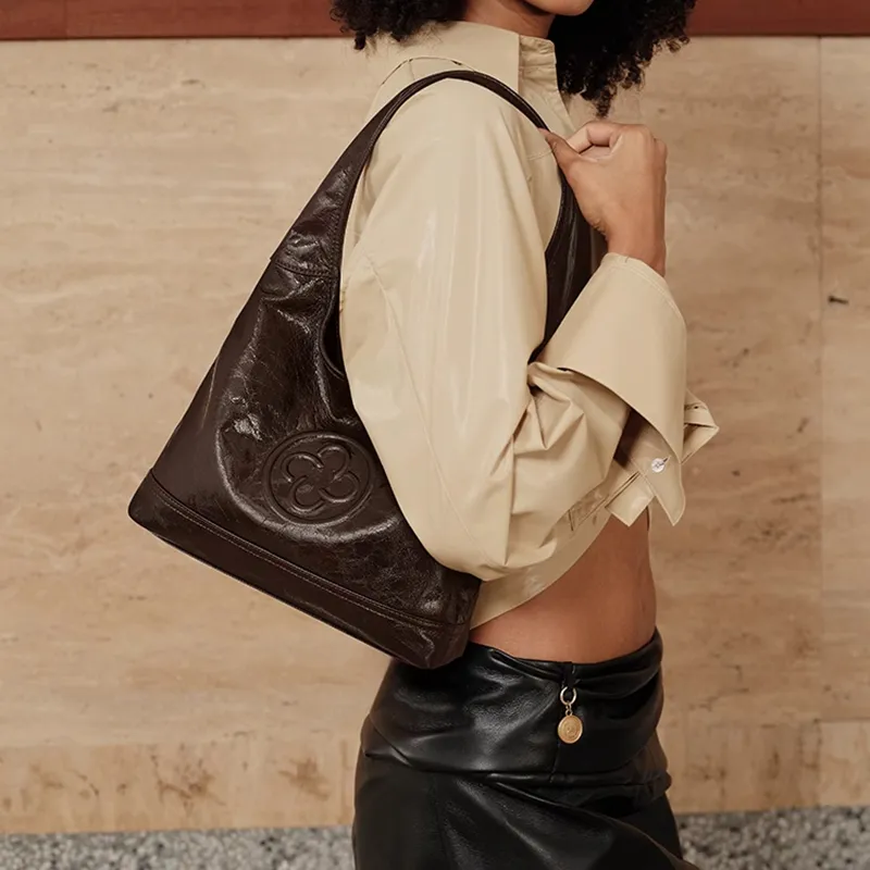 CASSILE Sheepskin Shoulder Bag Women's Chocolate-6