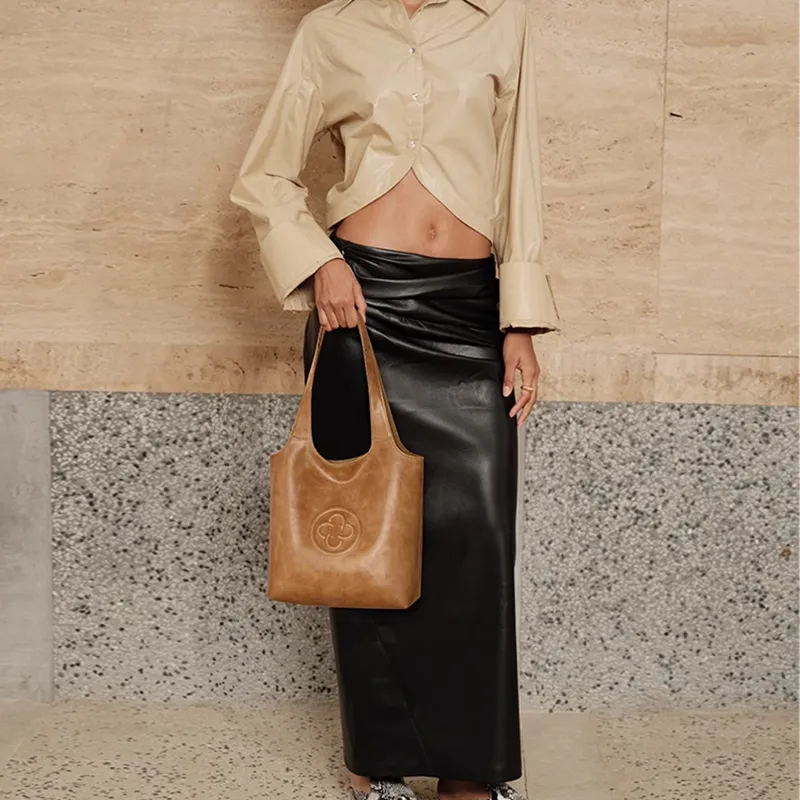CASSILE Cow Leather Shoulder Bag Women's Light Brown-6