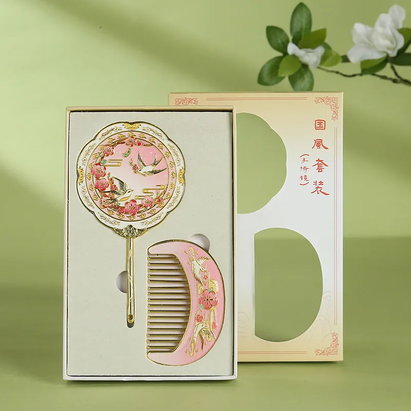 Accompanied By Warmth And Summer Gift Boxes-4