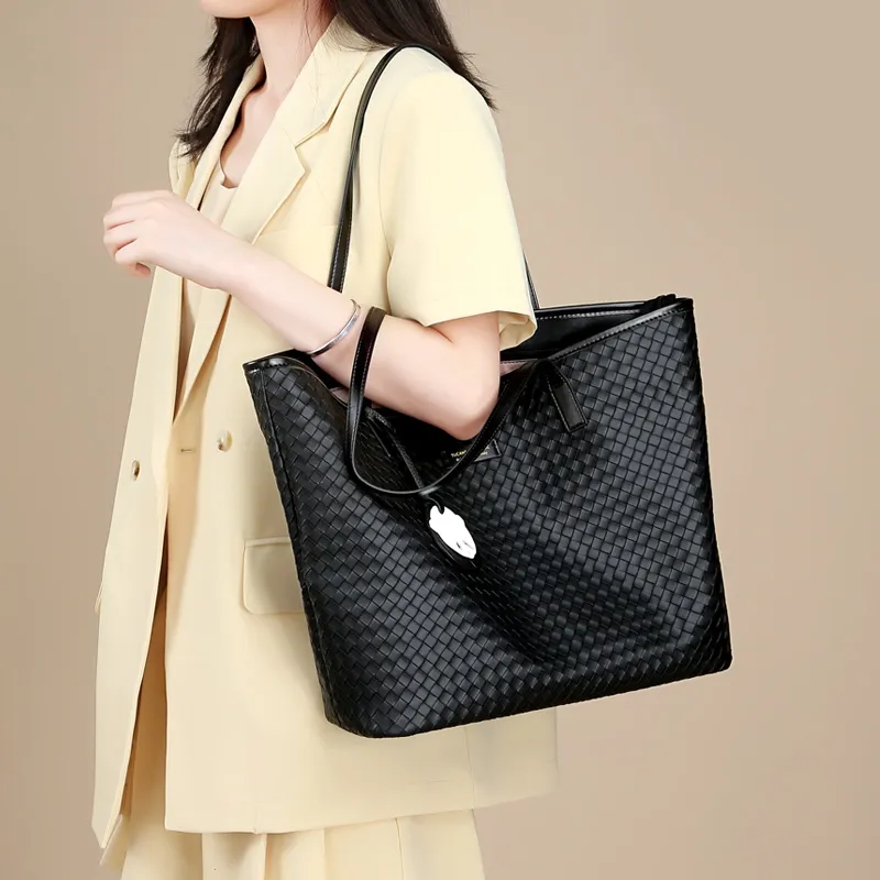 TUCANO Pu Shoulder Bag, Handbag, Tote Women's Classic Black-8