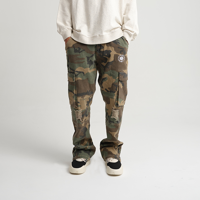 Camo baggy cargo pants | CYBER TECHWEAR®