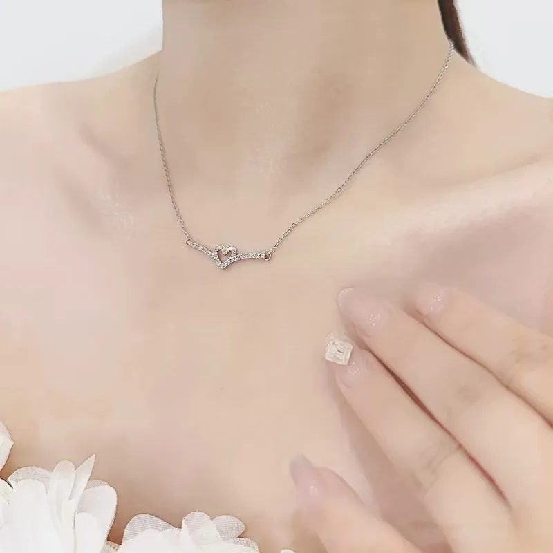 Listen To The Flowers Bloom Copper Necklaces Women's-2