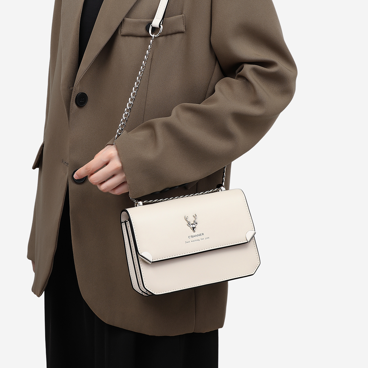 C°BANNER Crossbody Bags Ecru - POIZON
