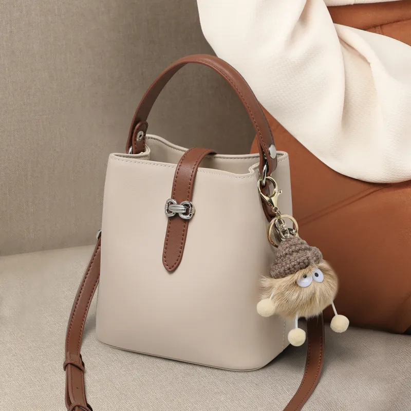 C°BANNER Cow Leather With Synthetic Leather Bucket Bag, Shoulder Bag, Crossbody Bag, Handbag Regular Women's Ecru-2