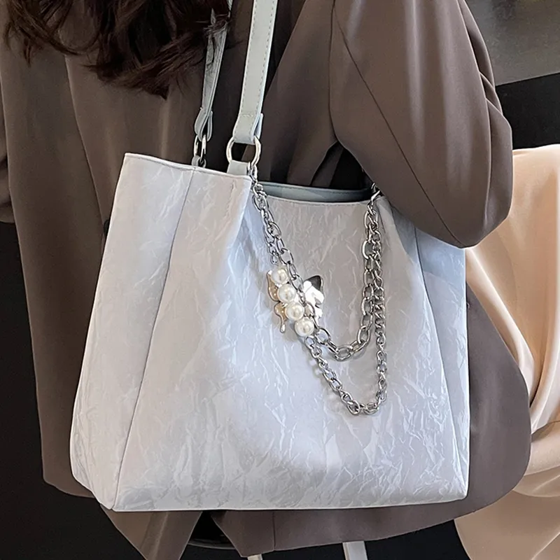 C°BANNER Cow Leather With Synthetic Leather Underarm Tote Shoulder Bag Regular Women's Silver-5