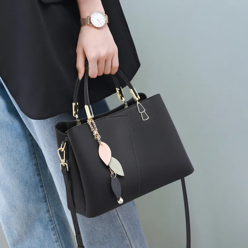 C°BANNER Cow Leather With Synthetic Leather One Shoulder Handbag Regular Women's Ecru/Black-5
