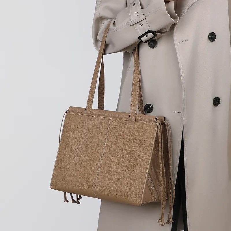 C°BANNER Cow Leather With Synthetic Leather Tote Bag, Shopping Bag, Shoulder Bag Regular Women's Elephant Gray-3