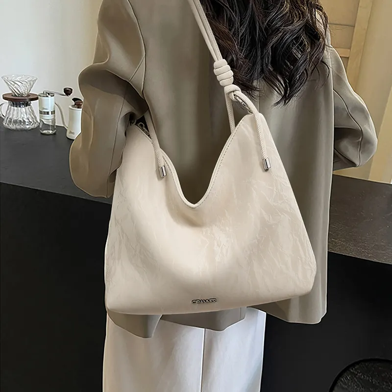 C°BANNER Cow Leather One Shoulder Underarm Tote Regular Women's Ecru-1