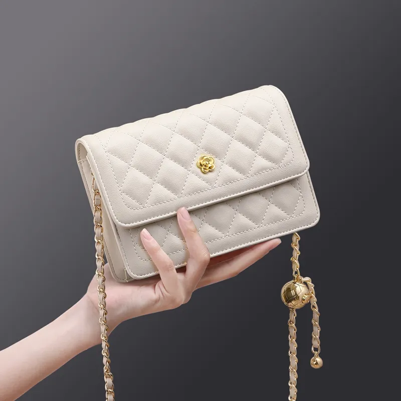 C°BANNER Cow Leather With Synthetic Leather One Shoulder Crossbody Chain Small Square Bag Regular Women's Ecru-1