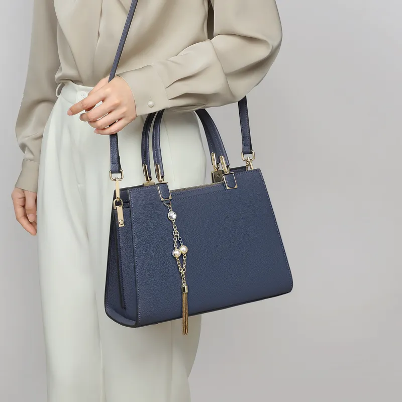 C°BANNER Cow Leather With Synthetic Leather Handbag, Shoulder Bag, Crossbody Bag, Mom Bag Regular Women's Blue-3