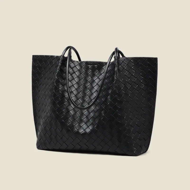 C°BANNER Cow Leather With Synthetic Leather Shoulder Bag Tote Women's Milkshake White/Classic Black-10