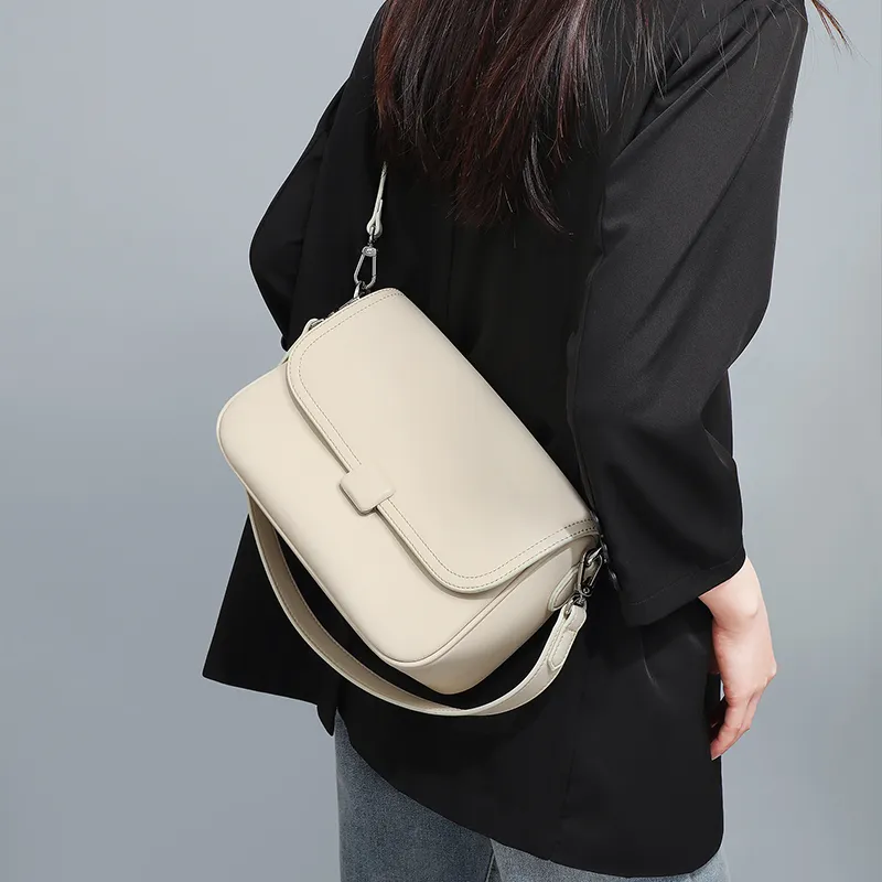 C°BANNER Cow Leather Crossbody Bag, Shoulder Bag, Small Square Bag Regular Women's Coffee/Black/Ecru-2