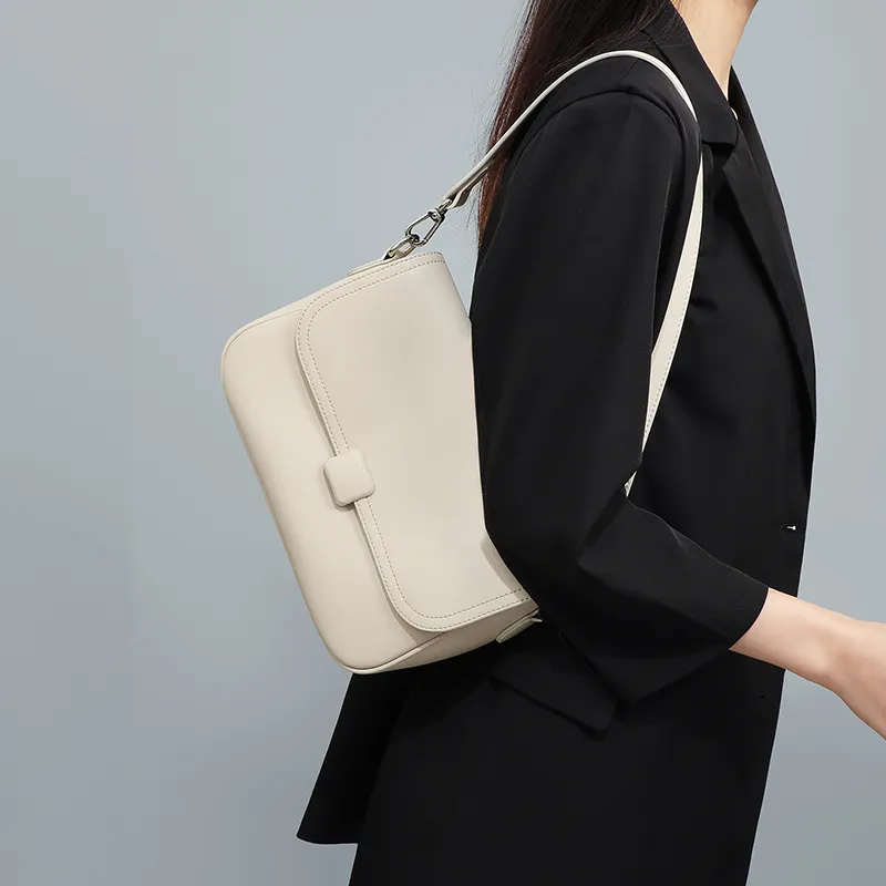 C°BANNER Cow Leather Crossbody Bag, Shoulder Bag, Small Square Bag Regular Women's Coffee/Black/Ecru-3