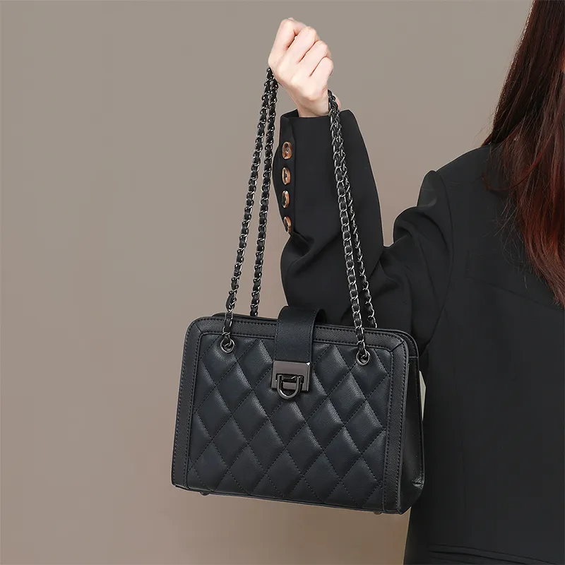 C°BANNER Cow Leather Underarm Small Square Bag, Shoulder Bag, Crossbody Bag Women's Ecru-8