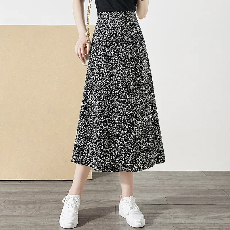 TOUCH Skirt Women's Black With White Floral-5