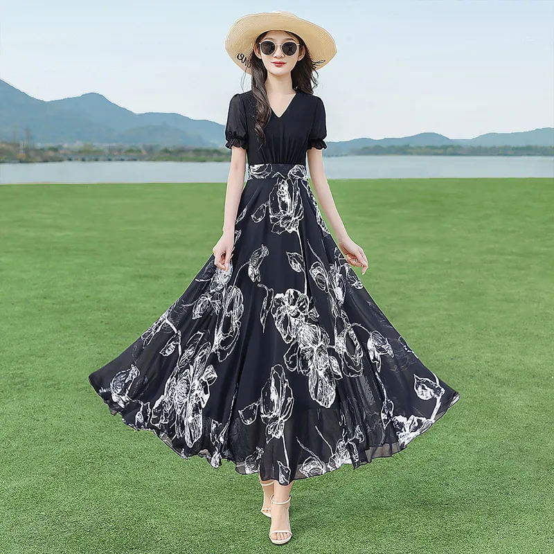 Cypress House Short Sleeved Dress Women's Black Top And Black Bottom With White Floral-3